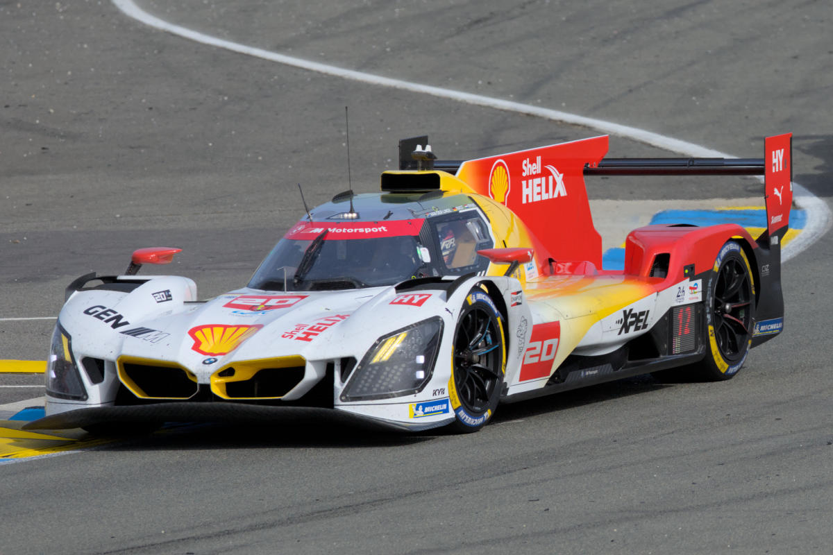 24 Heures du Mans 2026 Hypercar No. 20 BMW M Hybrid V8.jpg