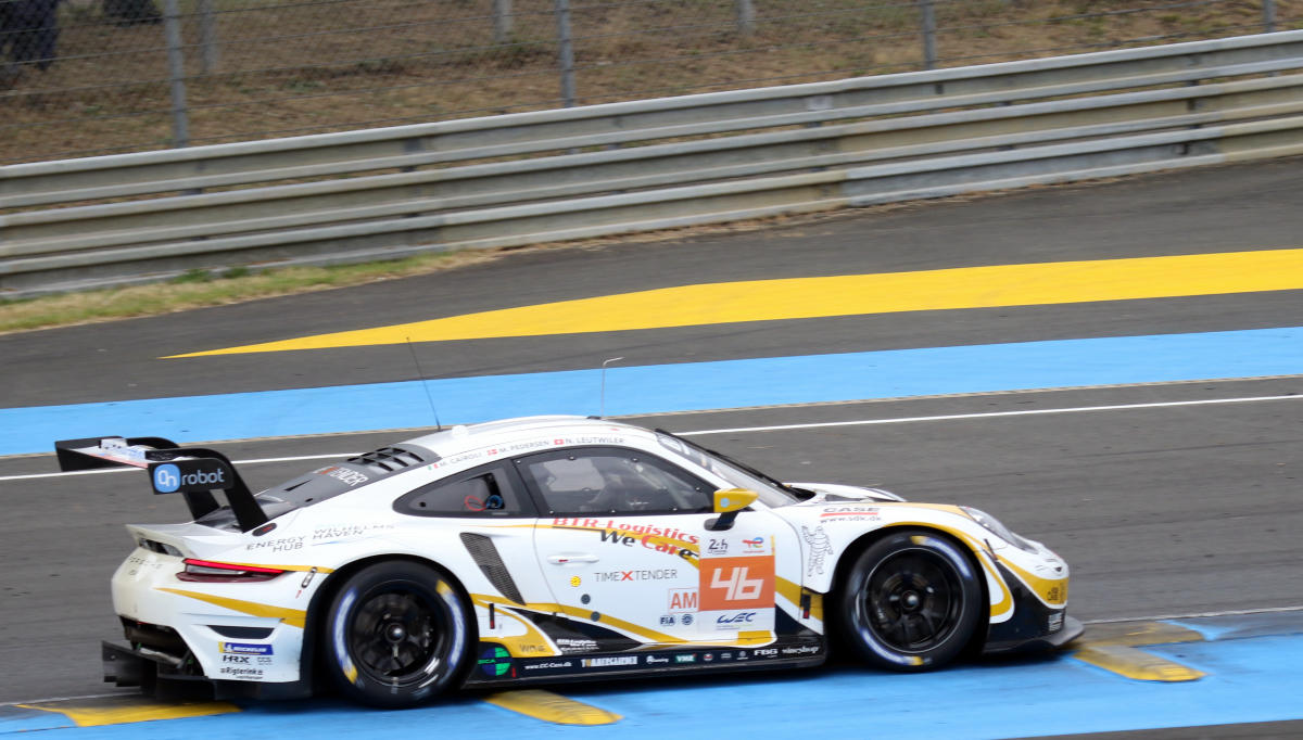 Porsche 911 RSR-19 - Matteo Cairoli, Mikkel Pedersen & Nicolas Leutwiler at Tertre Rouge at the 2022 Le Mans (54279343944).jpg